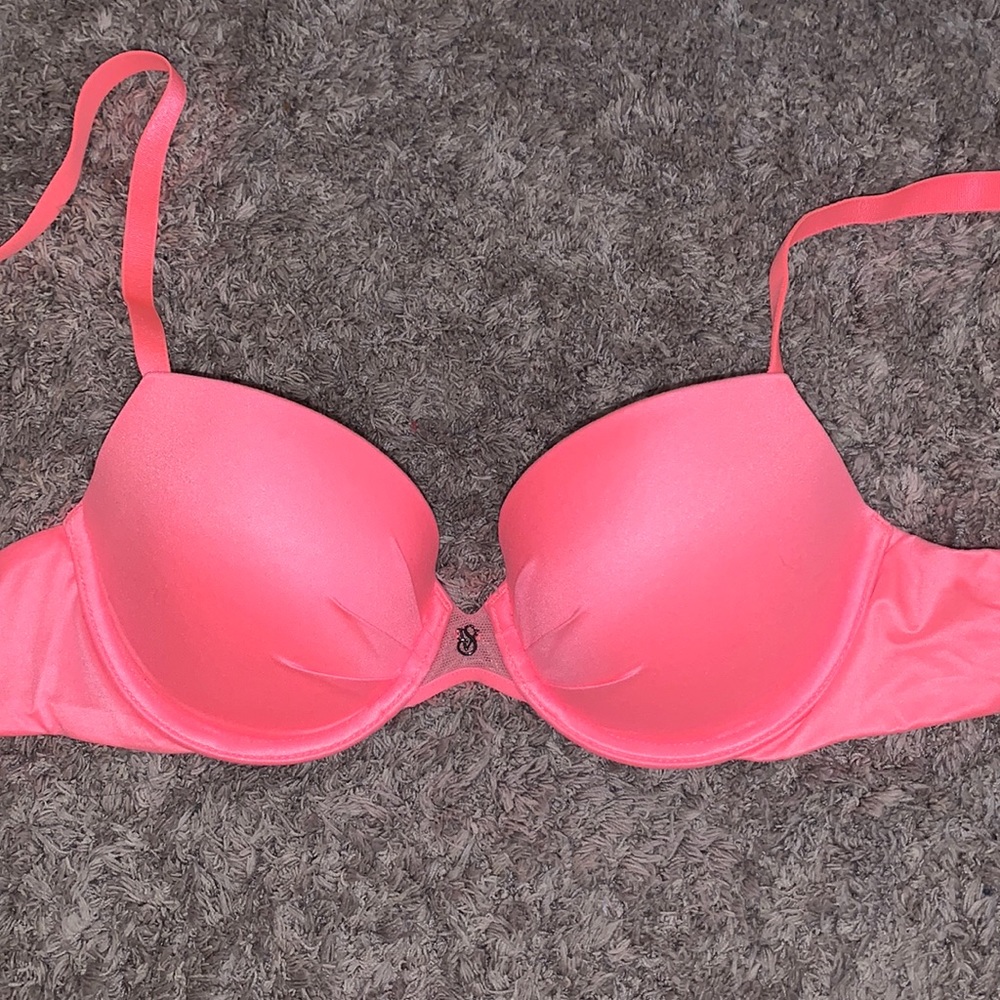 Like new, Victoria secret bra